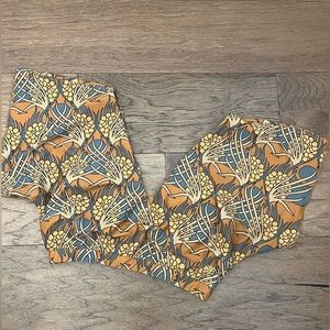 Albion Fit Cape Swim Crop top